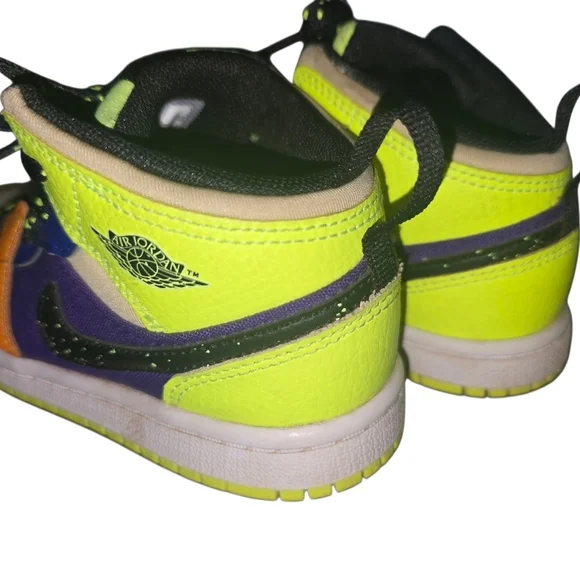 Nike Kids Sneakers in Orange, Purple, and Green - Picture 4 of 4
